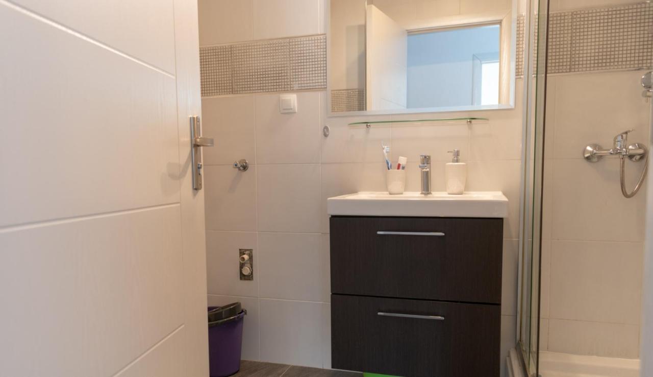 Ferienwohnung Stan Na Dan 021 Novi Sad Exterior foto