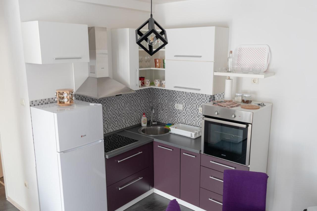 Ferienwohnung Stan Na Dan 021 Novi Sad Exterior foto