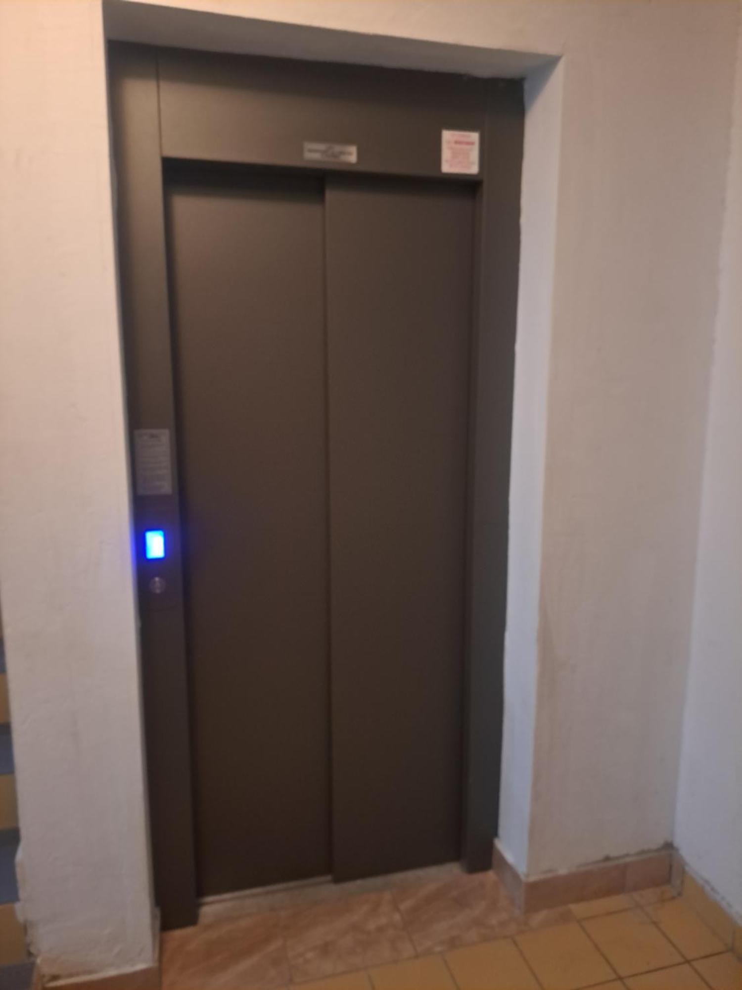 Ferienwohnung Stan Na Dan 021 Novi Sad Exterior foto